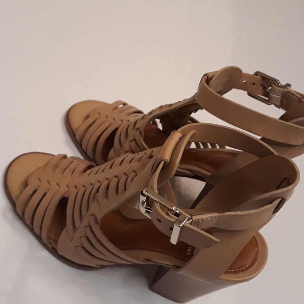 Gianni Bini/ Tan/Woven Leather/Chunky Heel/Sandals - Picture 12 of 12